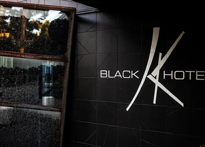 Ξενοδοχείο Black 4*