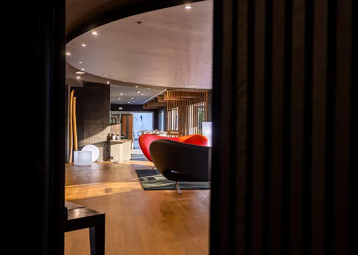 Hotel Black
