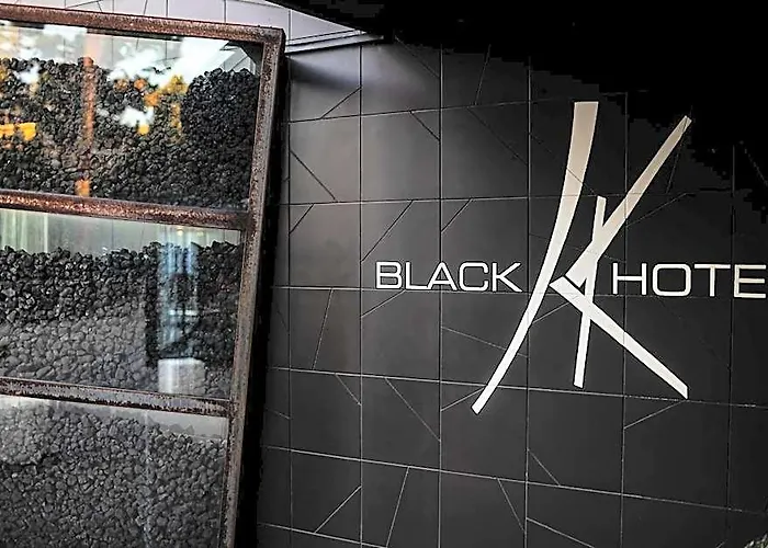 Black 4*