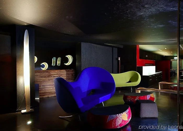 Black Hotel